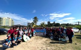 Beach-Cleaning-with-Sime-Darby