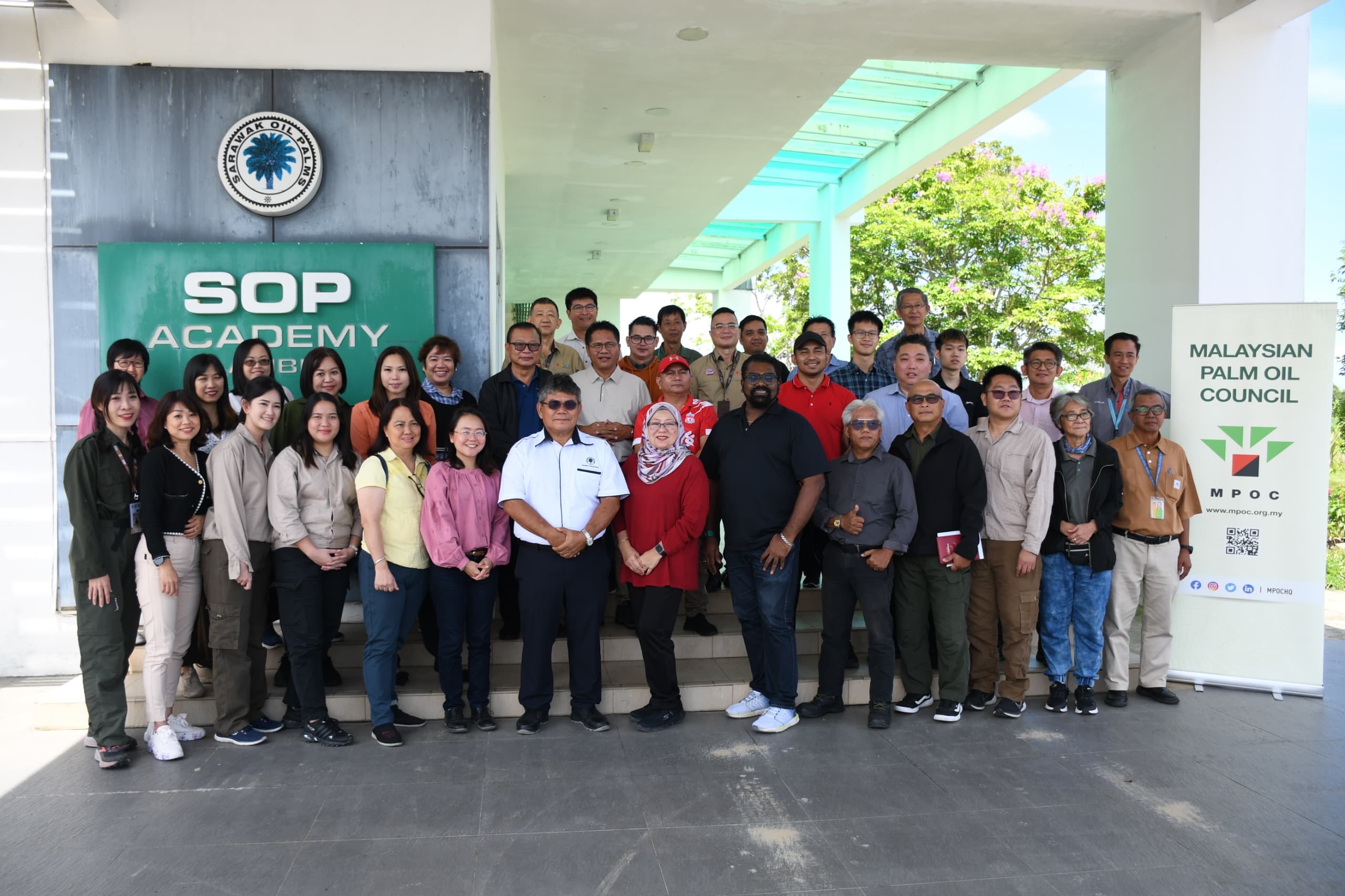 SOP Head of Sustainability, Galau Melayong, together with Assistant General Manager of Sustainability, Promotions & Communication, Razita Abdul Razak, and the licensed tourist guides. SOP Head of Sustainability, Galau Melayong, together with Assistant General Manager of Sustainability, Promotions & Communication, Razita Abdul Razak, and the licensed tourist guides.