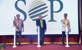 Tan Sri Datuk Ling Chiong together with GCEO Paul Wong and COO Eric Kiu officiated SOPs new logo launch